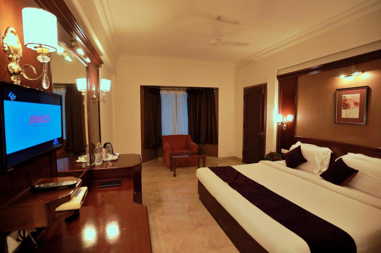 Hotel Edassery Mansion Kochi Екстер'єр фото